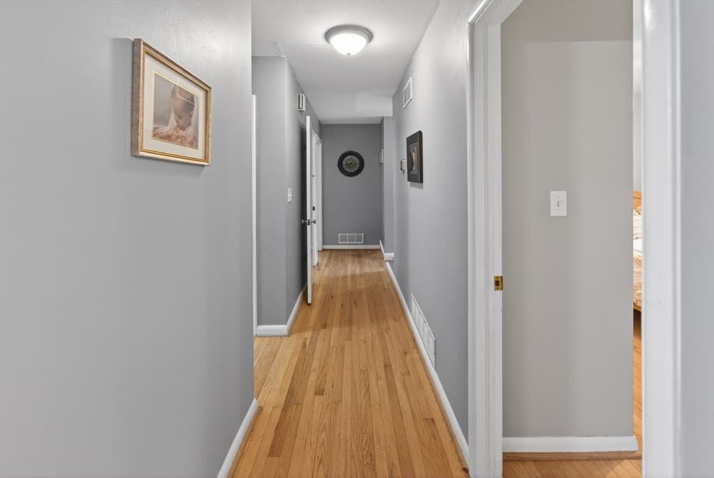 940 Chesterfield Drive, Marietta GA 30066 - Photo