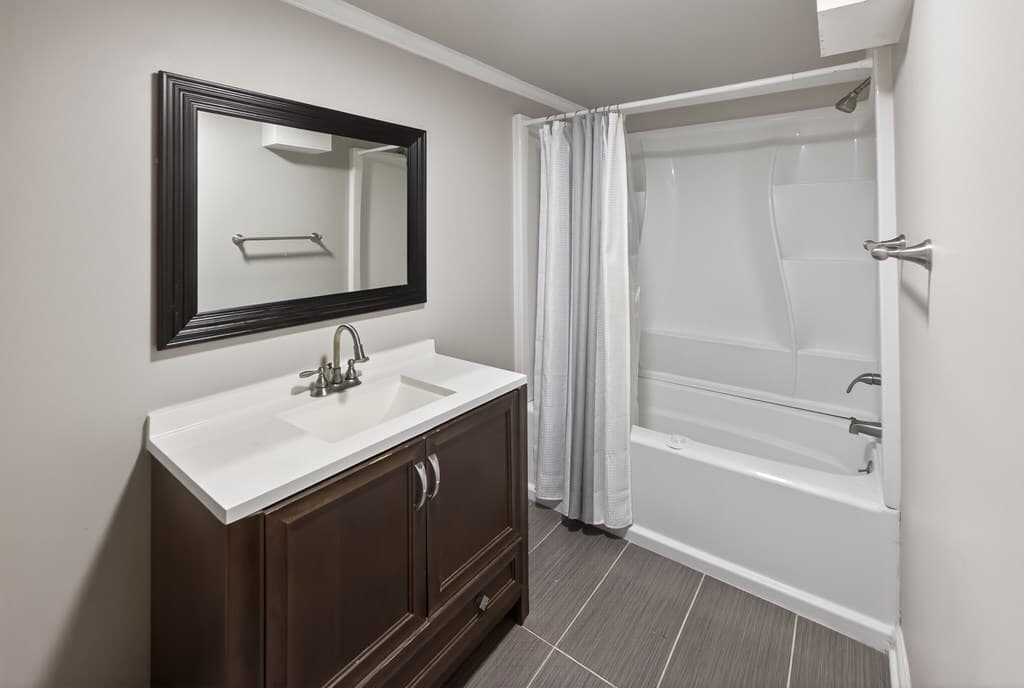 940 Chesterfield Drive, Marietta GA 30066 - Photo