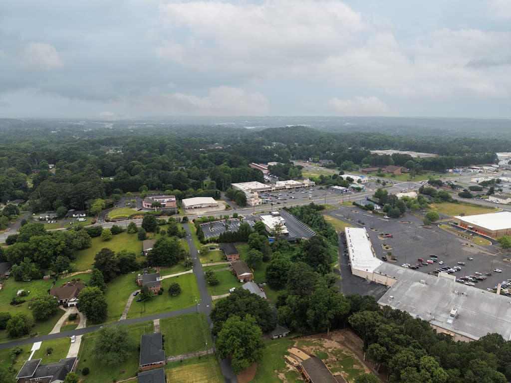 940 Chesterfield Drive, Marietta GA 30066 - Photo