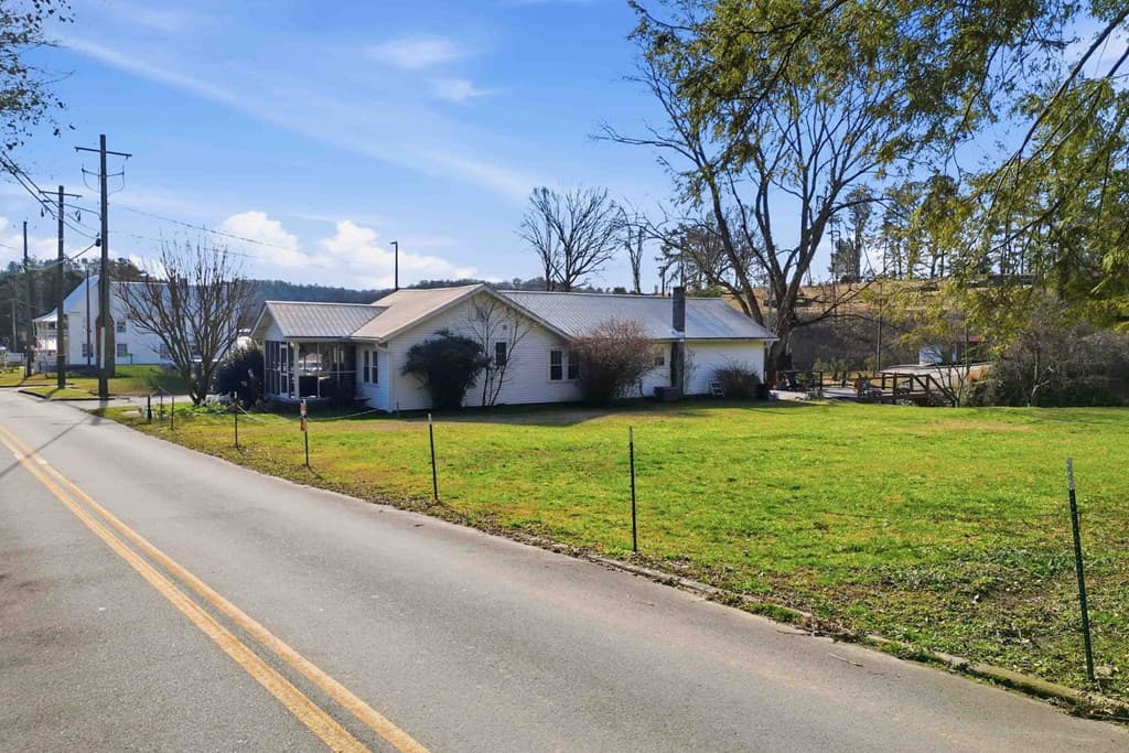 74 Spring Street, Ellijay GA 30540 - Photo