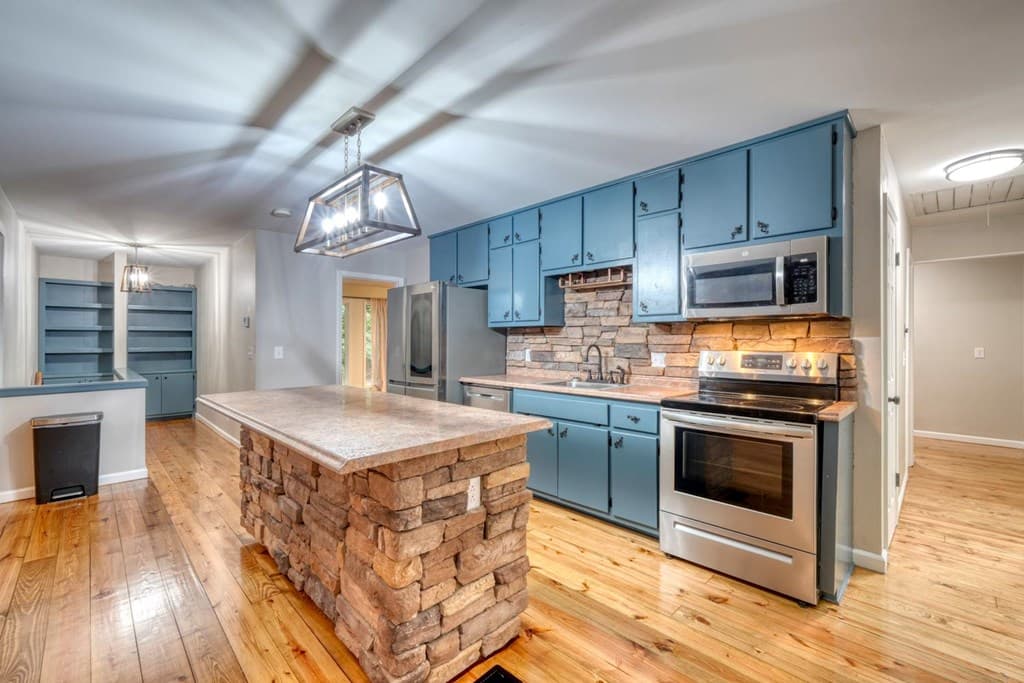9 Mystic Court, Ellijay GA 30540 - Photo