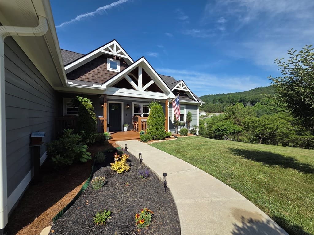 958 New Forest Road, Young Harris GA 30582 - Photo