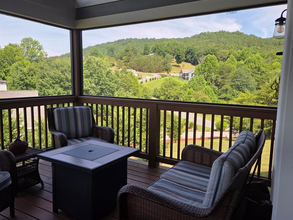 958 New Forest Road, Young Harris GA 30582 - Photo