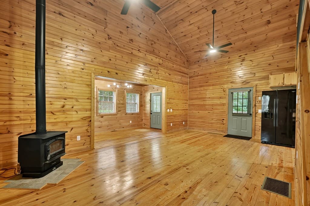 665 Shady Lane, Mineral Bluff GA 30559 - Photo