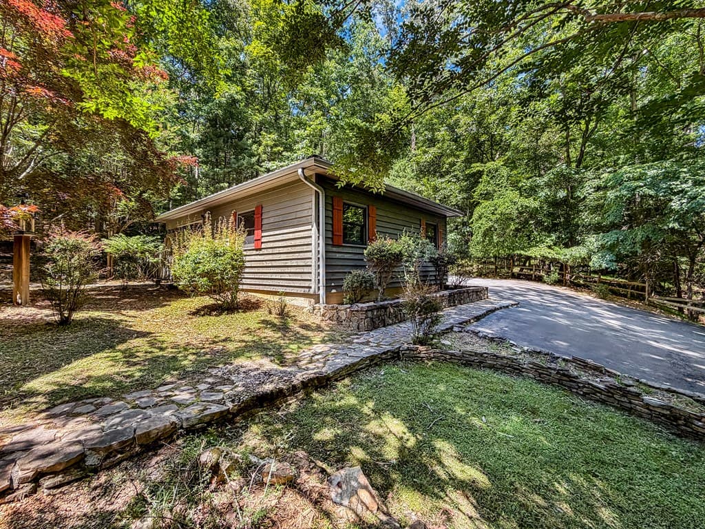 63 Misty Hollow Road, Ellijay GA 30536 - Photo