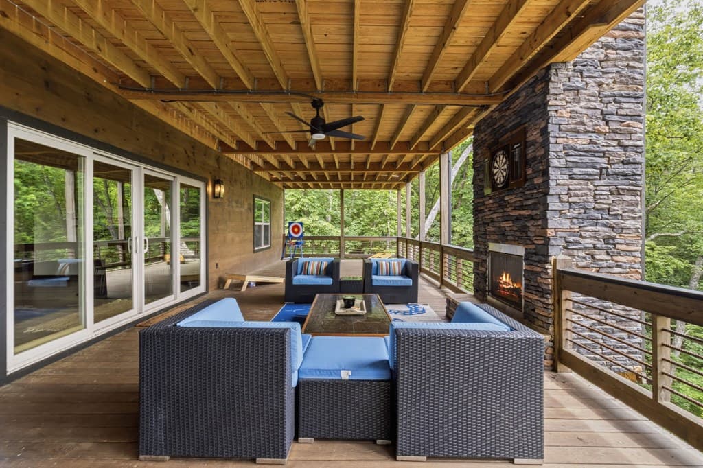 254 Leatherwood Mountain Road, Ellijay GA 30540 - Photo