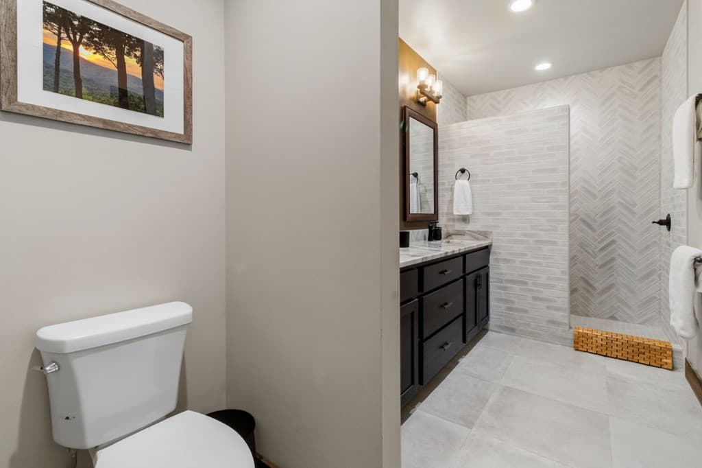254 Leatherwood Mountain Road, Ellijay GA 30540 - Photo