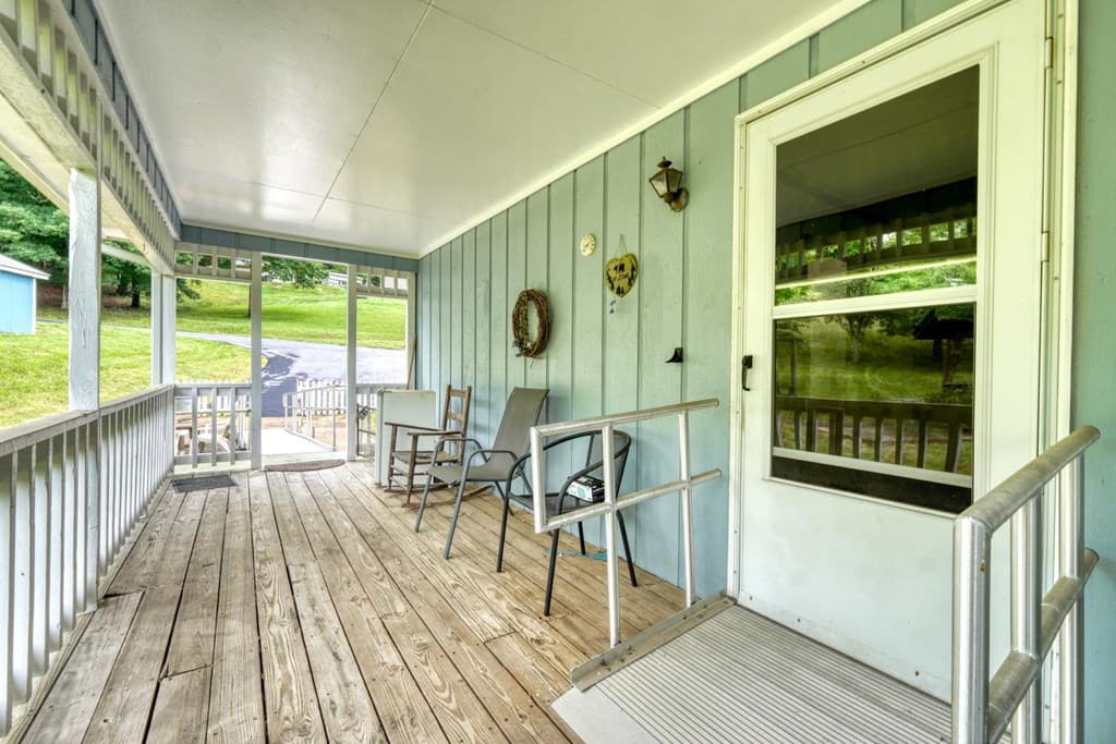 838 Tay Walk Way, Hiawassee GA 30546 - Photo