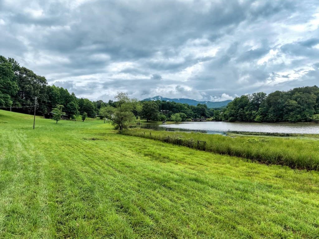 838 Tay Walk Way, Hiawassee GA 30546 - Photo