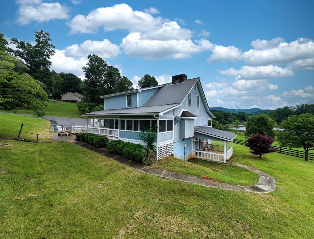 838 Tay Walk Way, Hiawassee GA 30546 - Photo