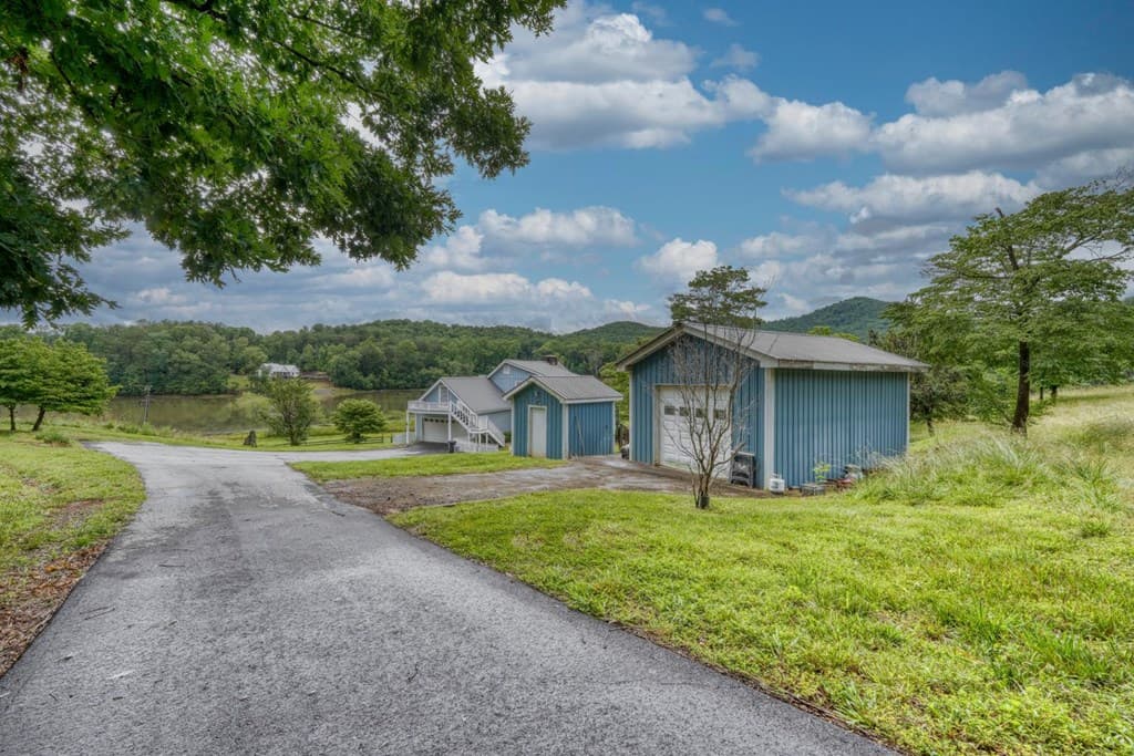 838 Tay Walk Way, Hiawassee GA 30546 - Photo