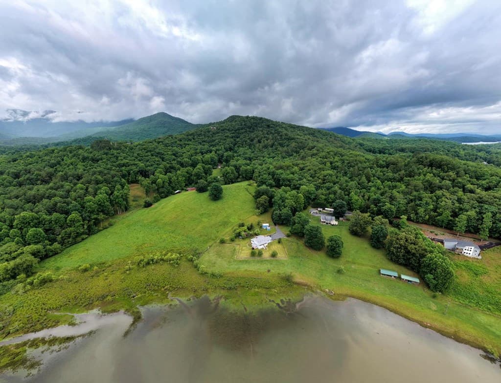 838 Tay Walk Way, Hiawassee GA 30546 - Photo