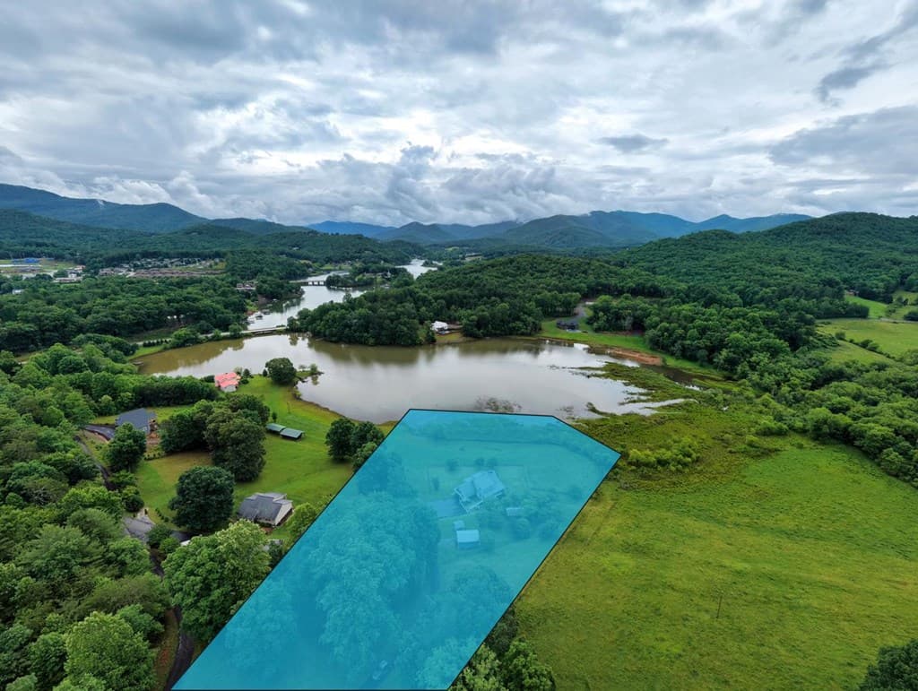 838 Tay Walk Way, Hiawassee GA 30546 - Photo