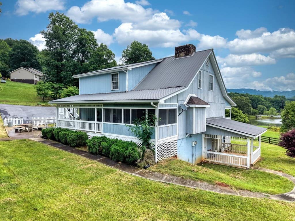 838 Tay Walk Way, Hiawassee GA 30546 - Photo