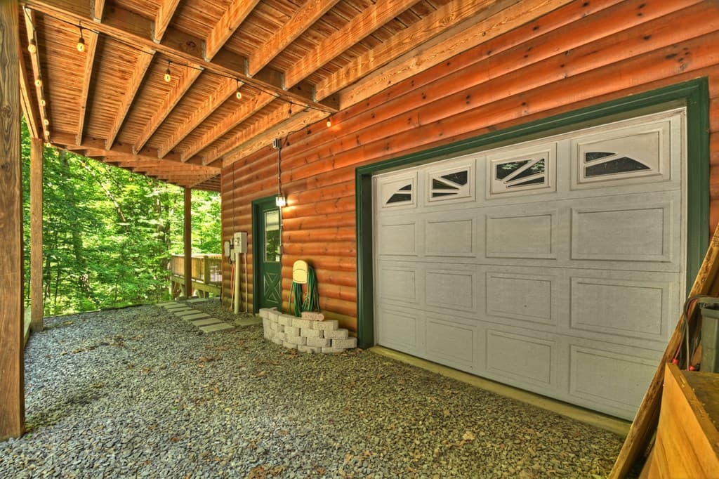 979 Cherokee Lane, Mccaysville GA 30555 - Photo