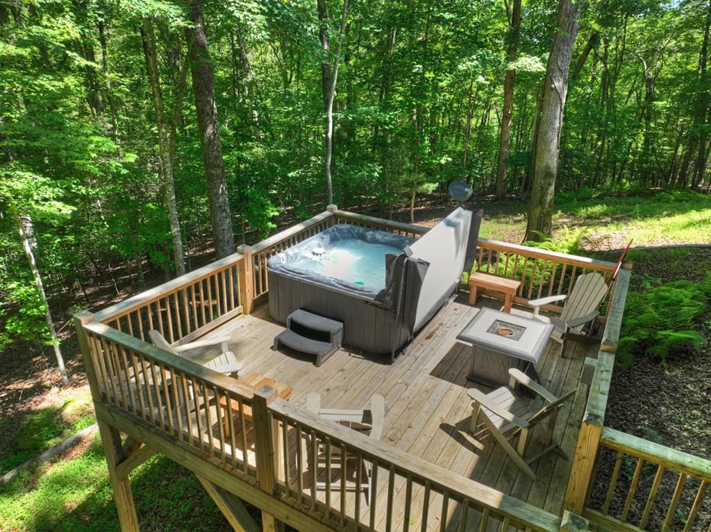 979 Cherokee Lane, Mccaysville GA 30555 - Photo