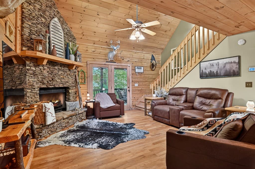 979 Cherokee Lane, Mccaysville GA 30555 - Photo