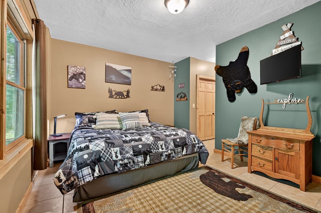 979 Cherokee Lane, Mccaysville GA 30555 - Photo