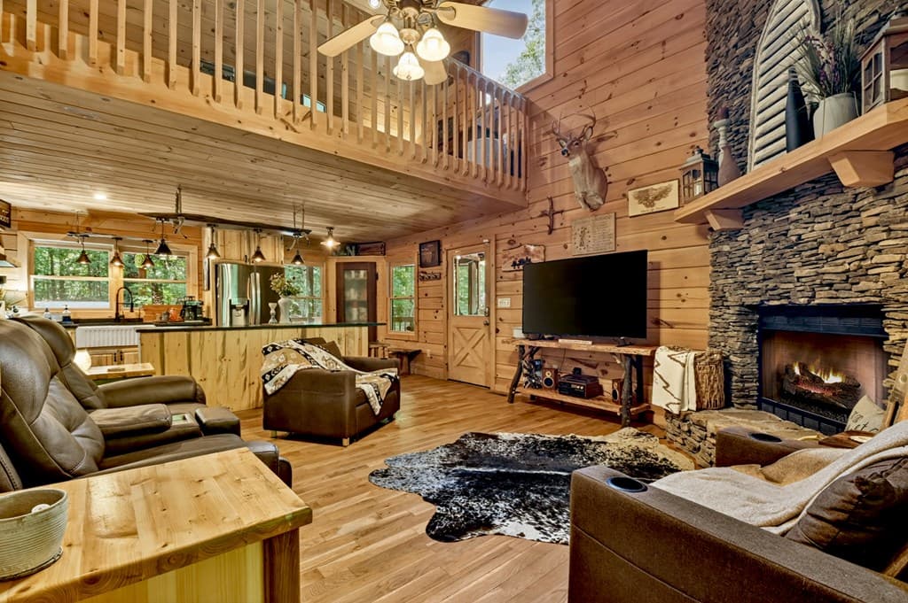 979 Cherokee Lane, Mccaysville GA 30555 - Photo