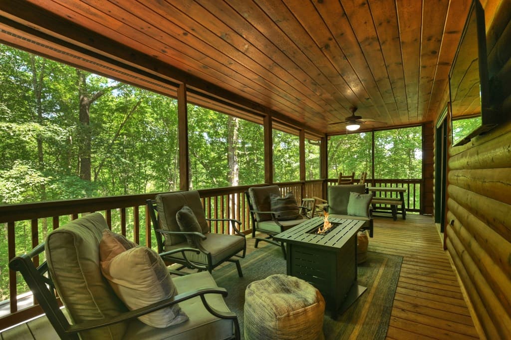 979 Cherokee Lane, Mccaysville GA 30555 - Photo