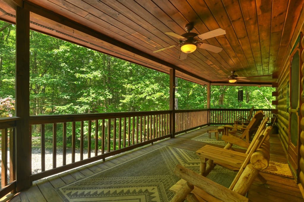 979 Cherokee Lane, Mccaysville GA 30555 - Photo