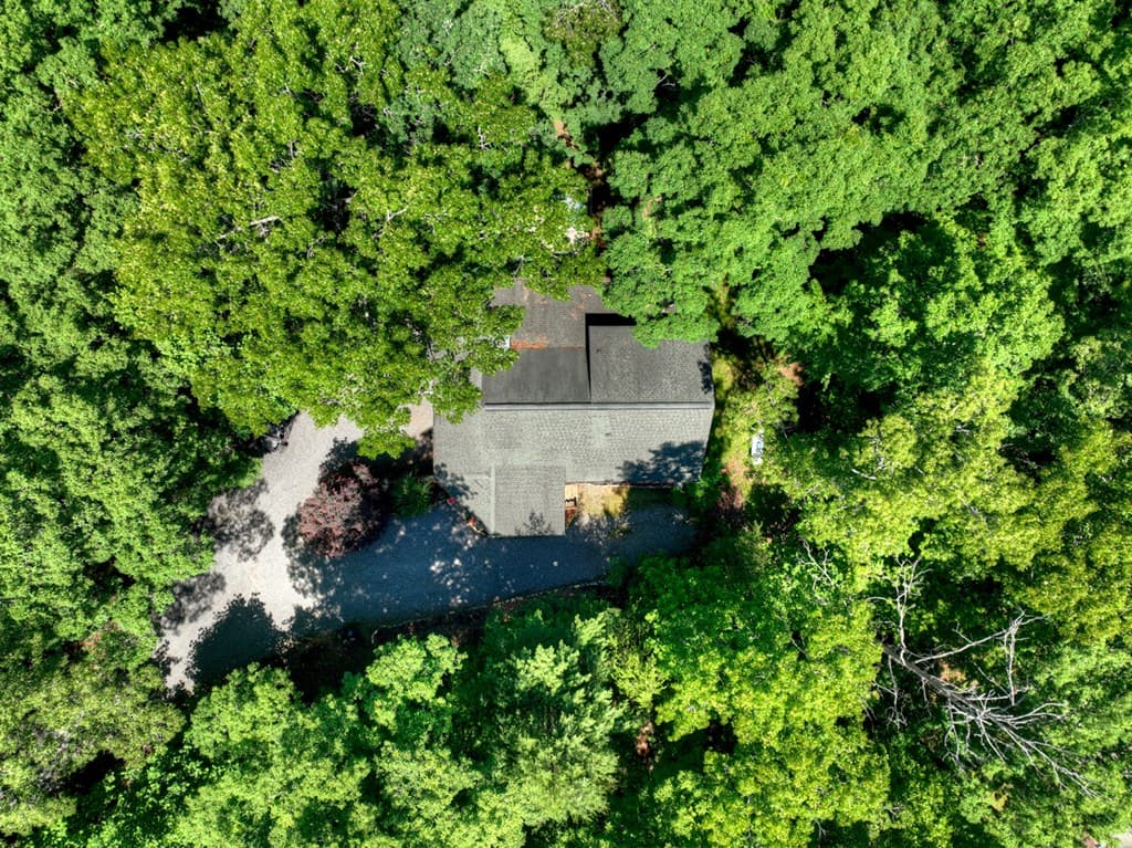 979 Cherokee Lane, Mccaysville GA 30555 - Photo