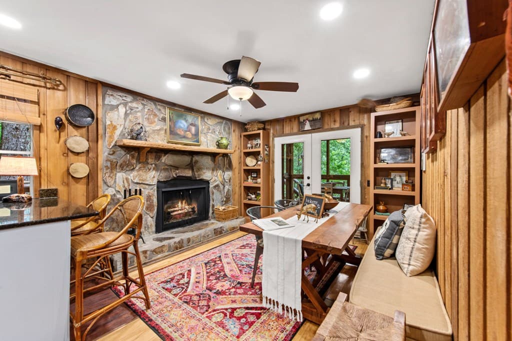 184 Fightingtown Drive, Blue Ridge GA 30513 - Photo