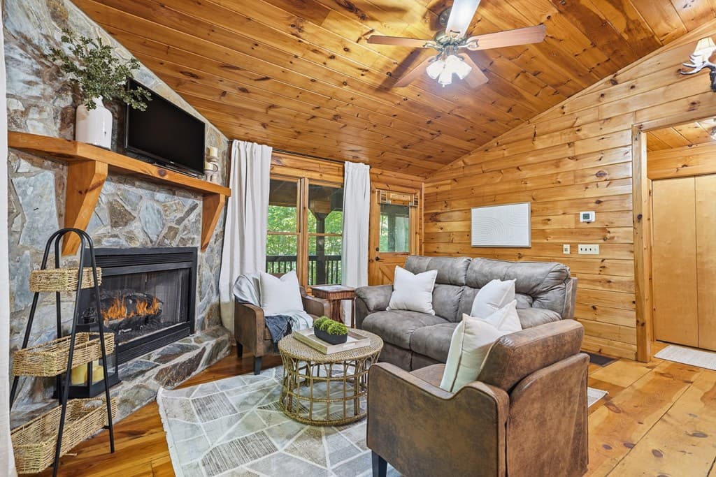 122 Riverbend Trail, Ellijay GA 30540 - Photo
