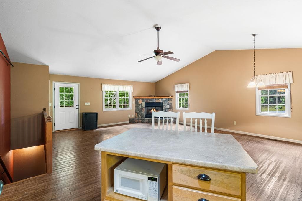 3318 Old Hwy 64e, Hayesville NC 28904 - Photo