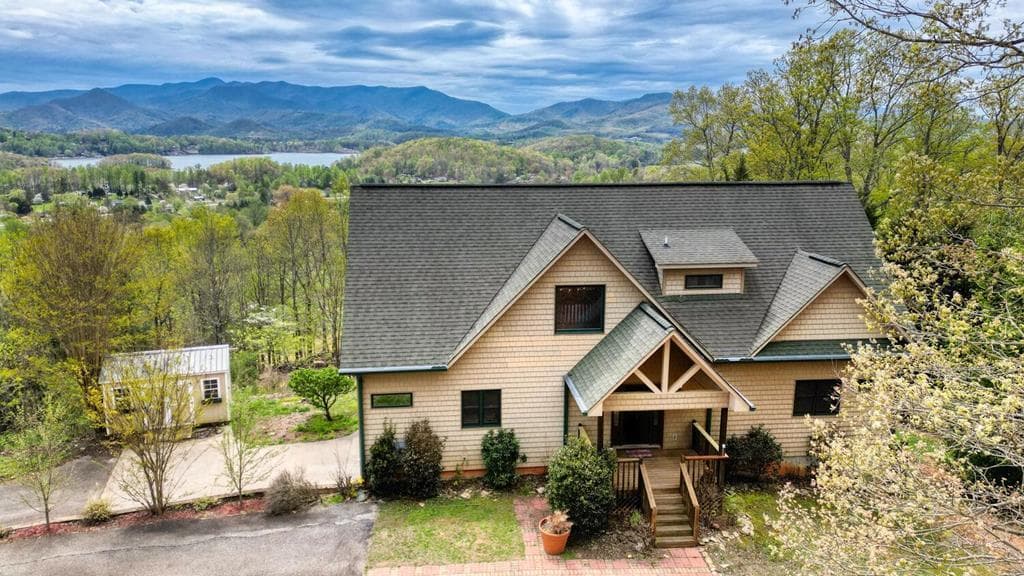 2230 Shiver Way, Hiawassee GA 30546 - Primary photo