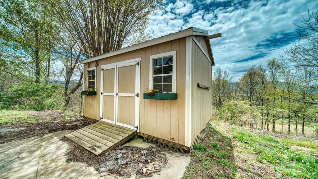 2230 Shiver Way, Hiawassee GA 30546 - Photo