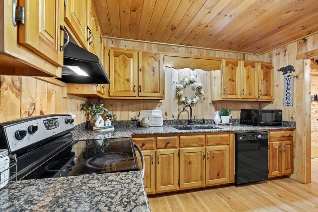 58 Peach Lane, Ellijay GA 30536 - Photo