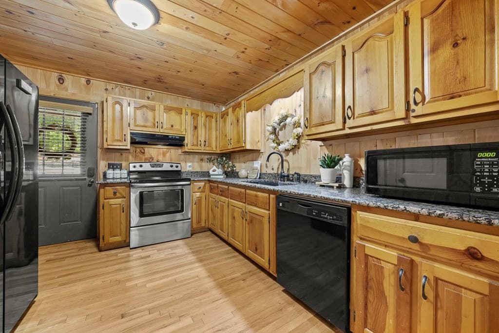 58 Peach Lane, Ellijay GA 30536 - Photo