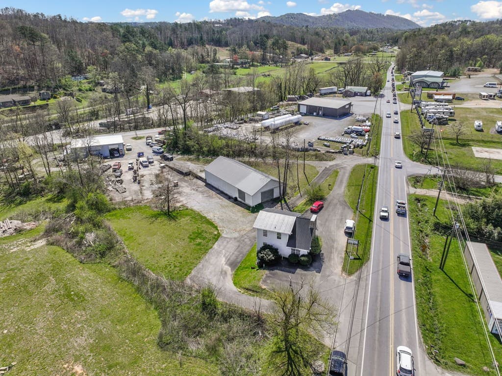 243 S Old Highway 5, Ellijay GA 30540 - Photo