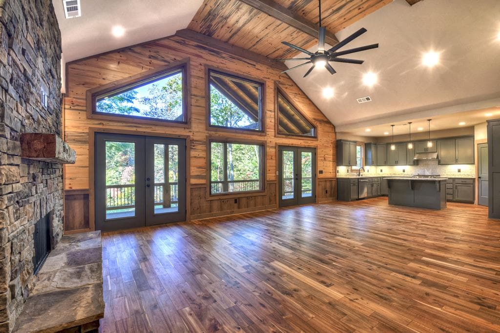 382 Pocaset Drive, Ellijay GA 30540 - Photo