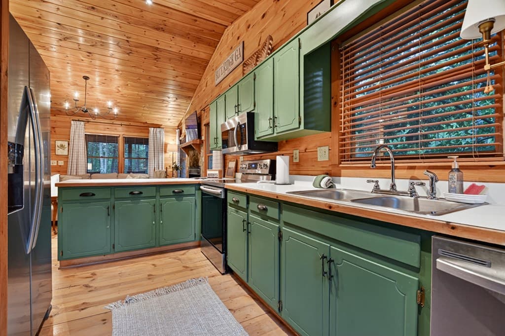 932 Granny Branch Drive, Blue Ridge GA 30513 - Photo