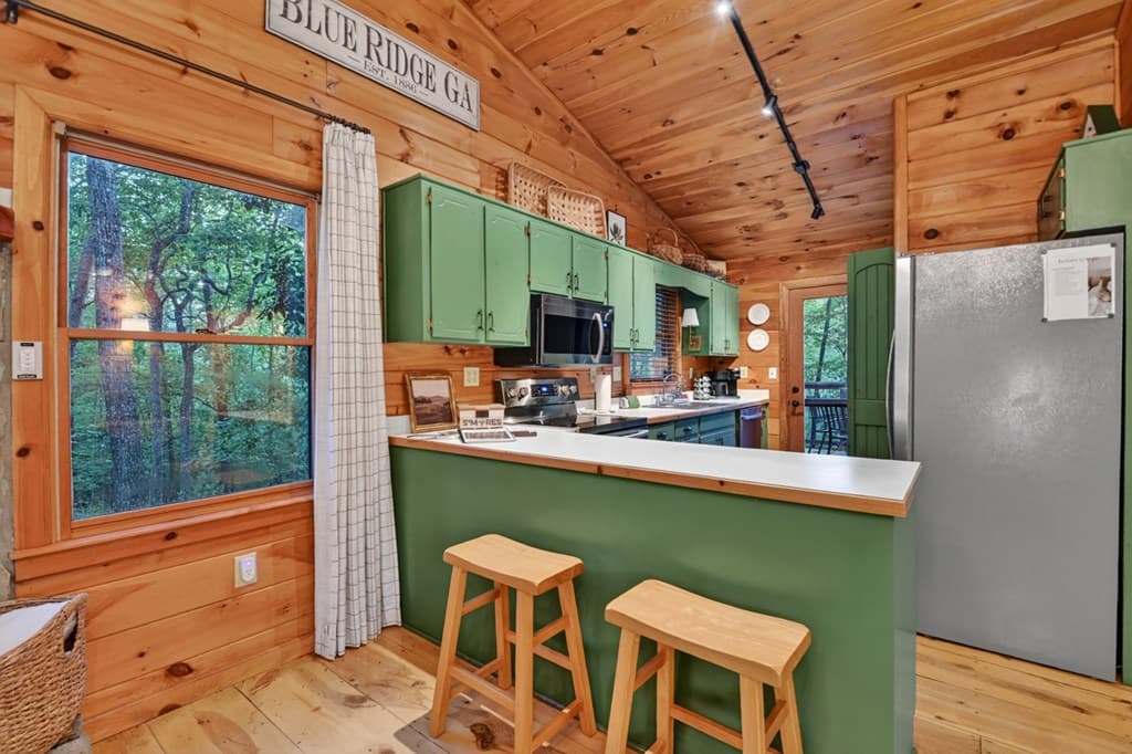 932 Granny Branch Drive, Blue Ridge GA 30513 - Photo
