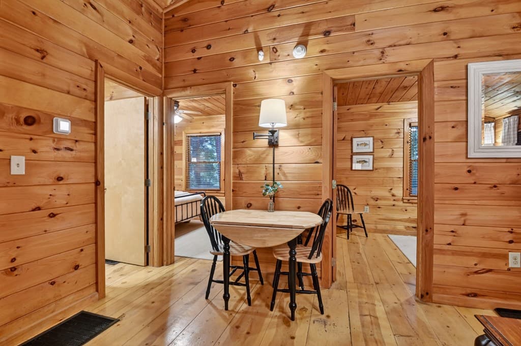 932 Granny Branch Drive, Blue Ridge GA 30513 - Photo