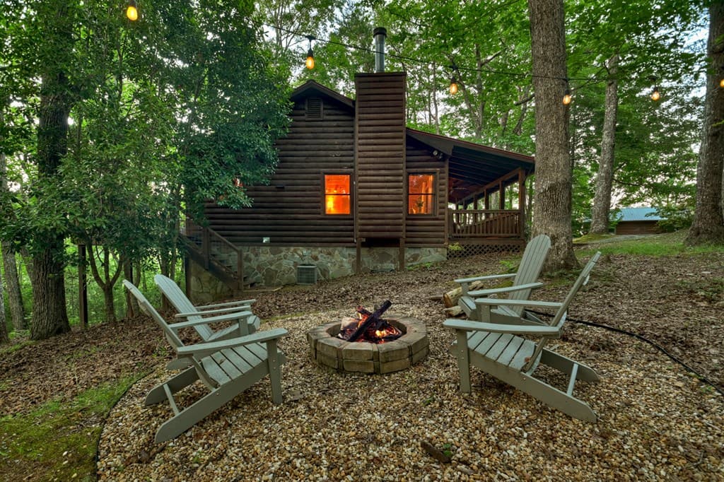 932 Granny Branch Drive, Blue Ridge GA 30513 - Photo