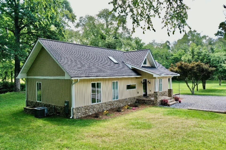 6389 Old Hwy 64 W, Warne NC 28909 - Photo