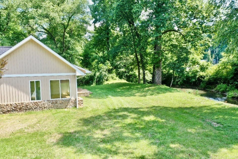 6389 Old Hwy 64 W, Warne NC 28909 - Photo