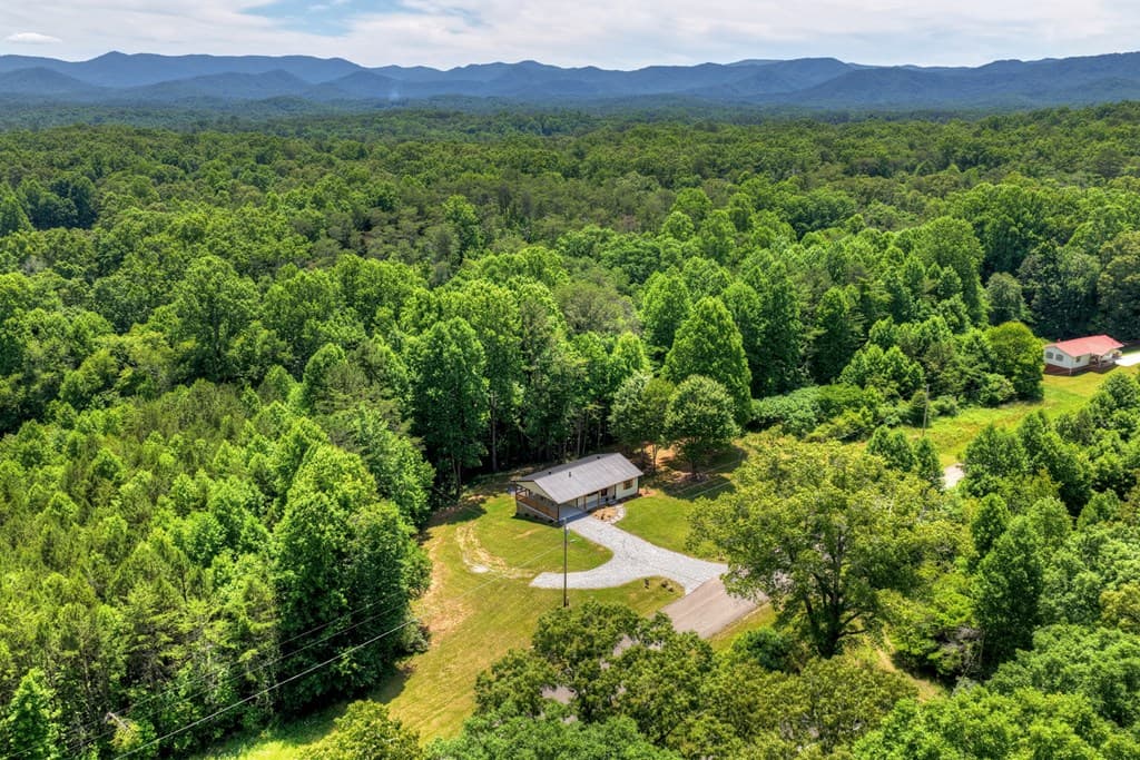 569 Number 20 Mine Road, Mccaysville GA 30555 - Photo