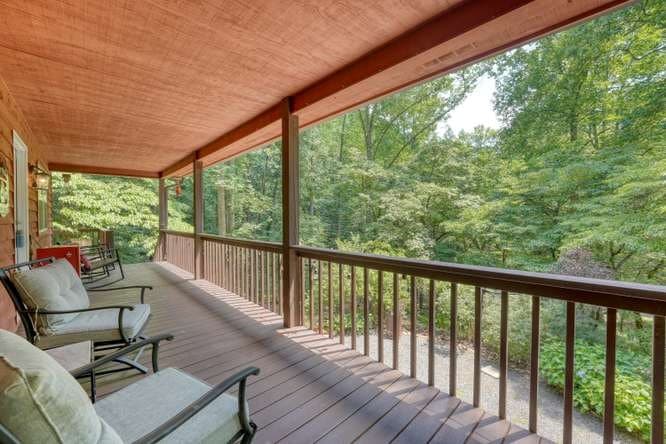 3333 Ellington Road, Hayesville NC 28904 - Photo