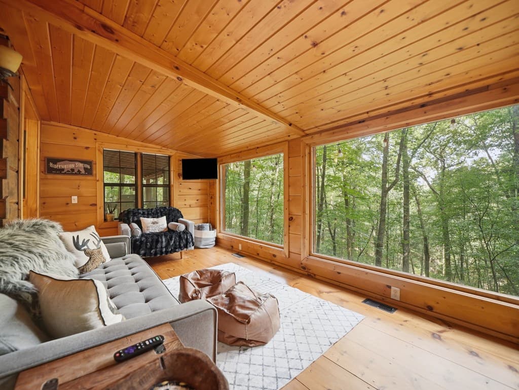 329 Laurel Ridge Drive, Blue Ridge GA 30513 - Photo
