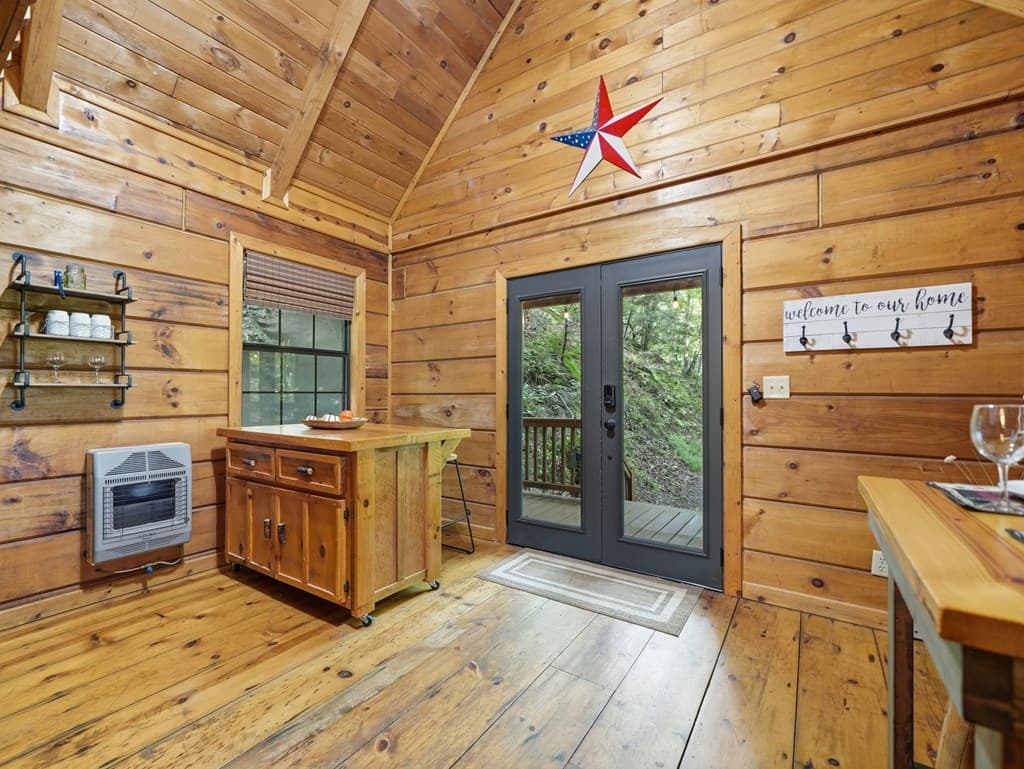 329 Laurel Ridge Drive, Blue Ridge GA 30513 - Photo