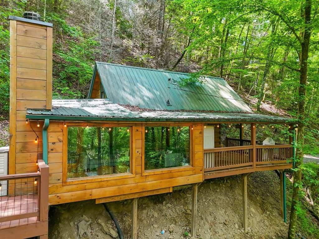 329 Laurel Ridge Drive, Blue Ridge GA 30513 - Photo