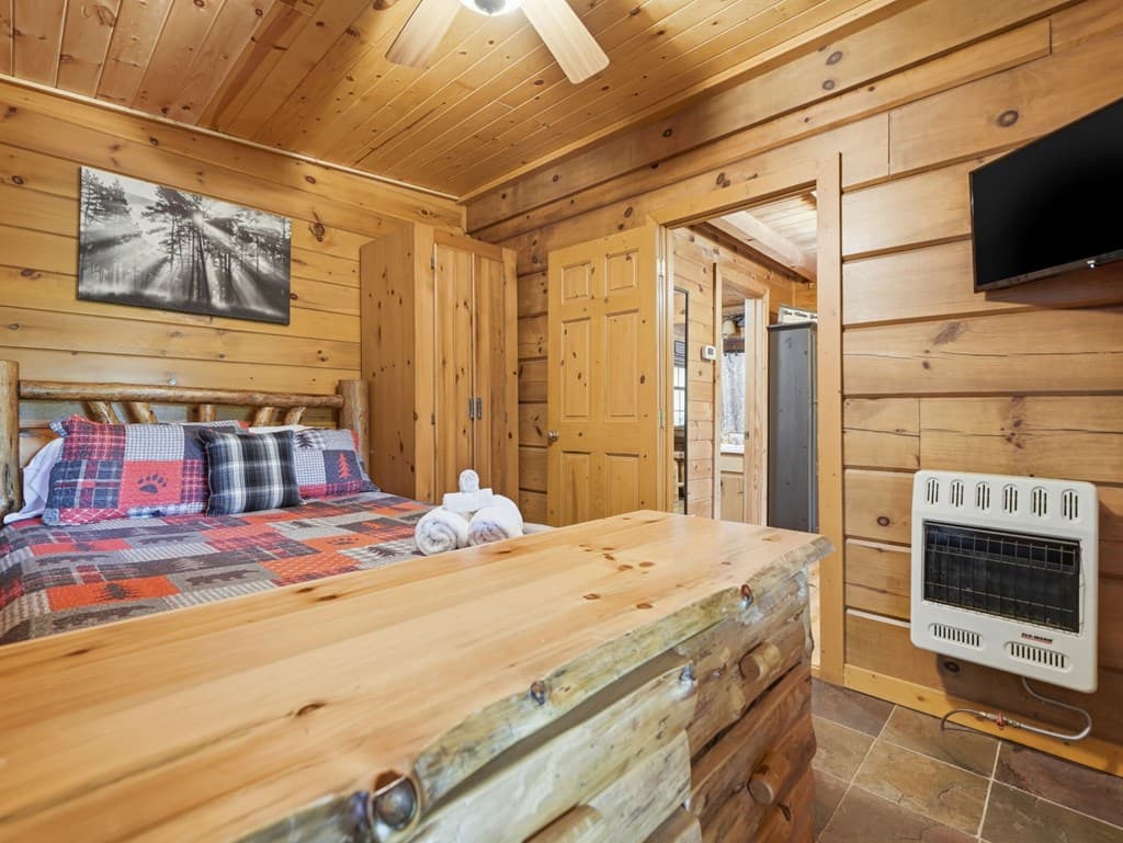329 Laurel Ridge Drive, Blue Ridge GA 30513 - Photo