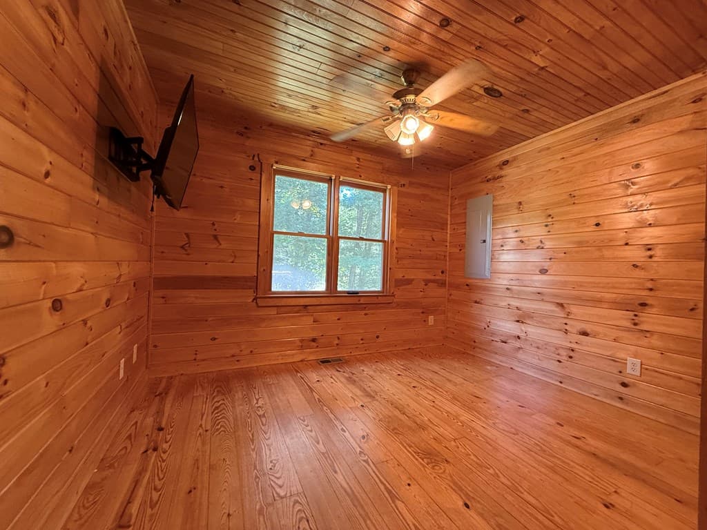 303 Pine Lane, Mineral Bluff GA 30559 - Photo