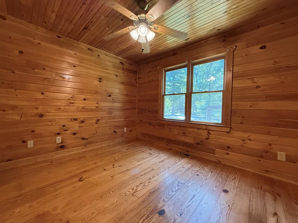 303 Pine Lane, Mineral Bluff GA 30559 - Photo