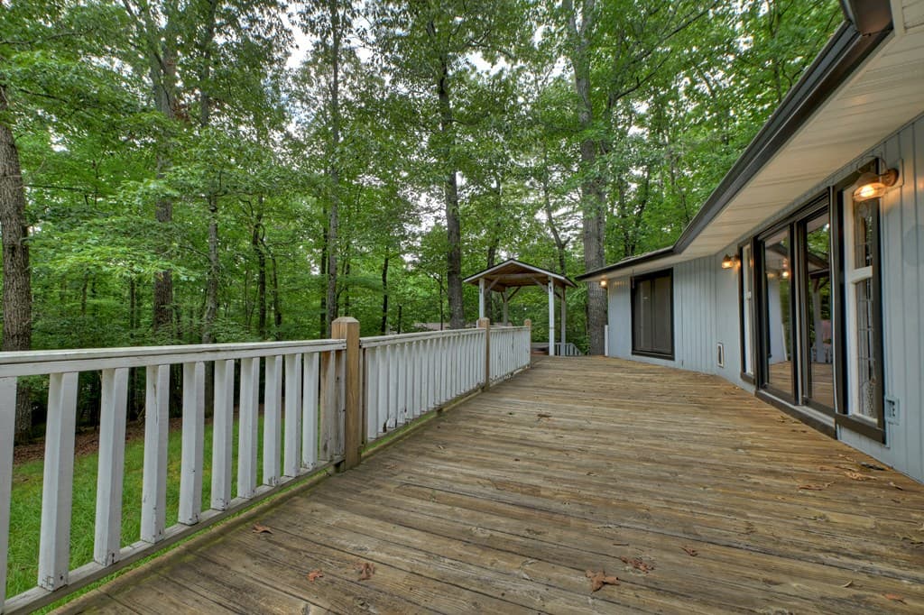 1076 Riverview Drive, Ellijay GA 30540 - Photo